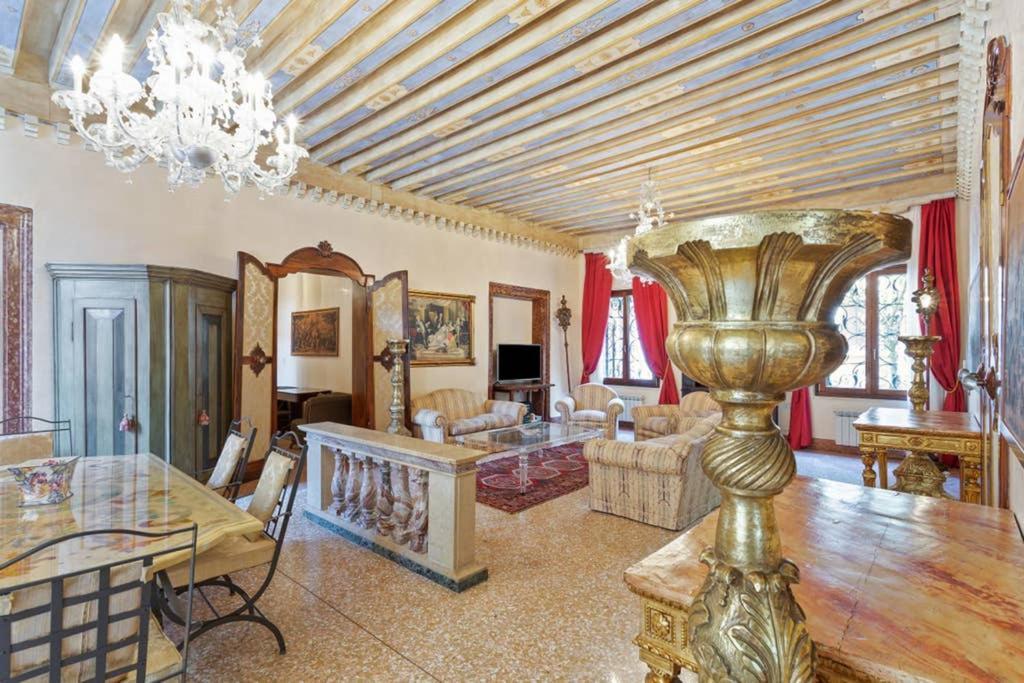 Doge Palace Luxury Apartment - Cannaregio Venedik Dış mekan fotoğraf