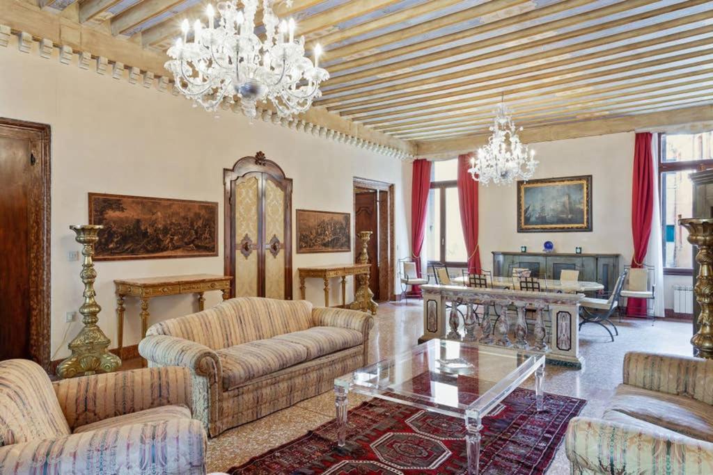 Doge Palace Luxury Apartment - Cannaregio Venedik Dış mekan fotoğraf