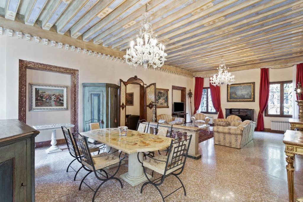 Doge Palace Luxury Apartment - Cannaregio Venedik Dış mekan fotoğraf